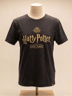 HP Wizarding World NY Exclusive Gold Embroidered XL Tee